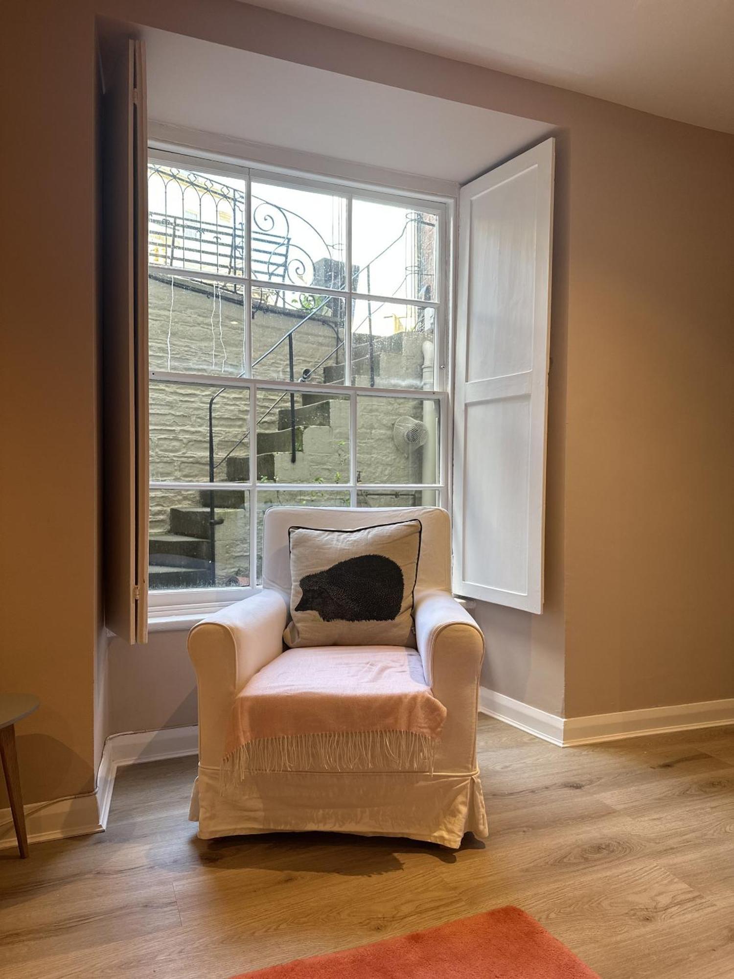 Unique Clifton Apartment On Historic Crescent ブリストル エクステリア 写真